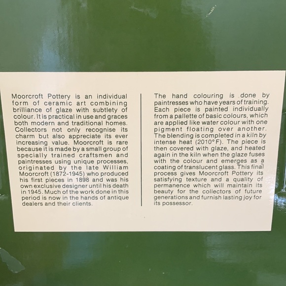 Rare Moorcroft Blue Finches English decorative art pottery plate, signed, 1991 - Picture 8 of 9